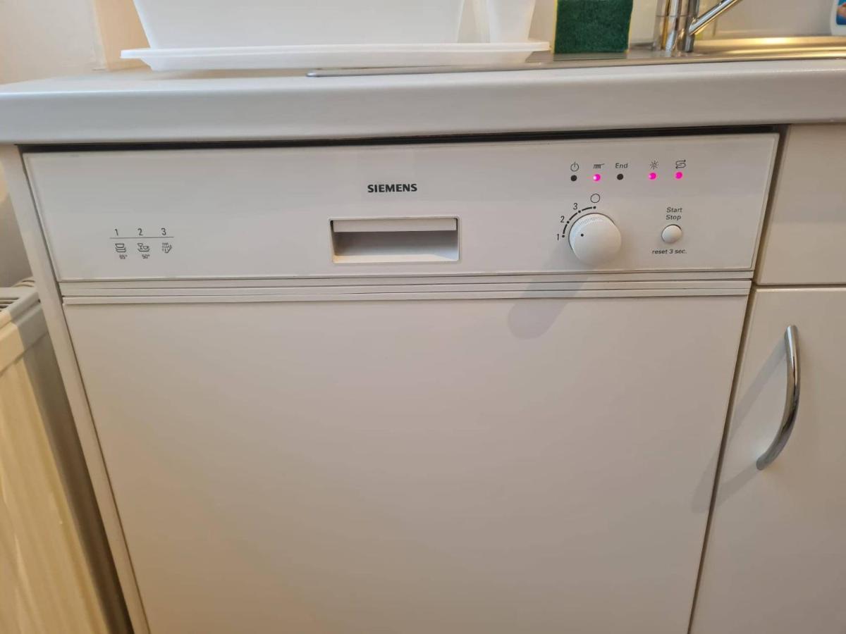 Mariahilfer 4 Min To The Shopping Center And Schoenbrunn Palace * Vienne
