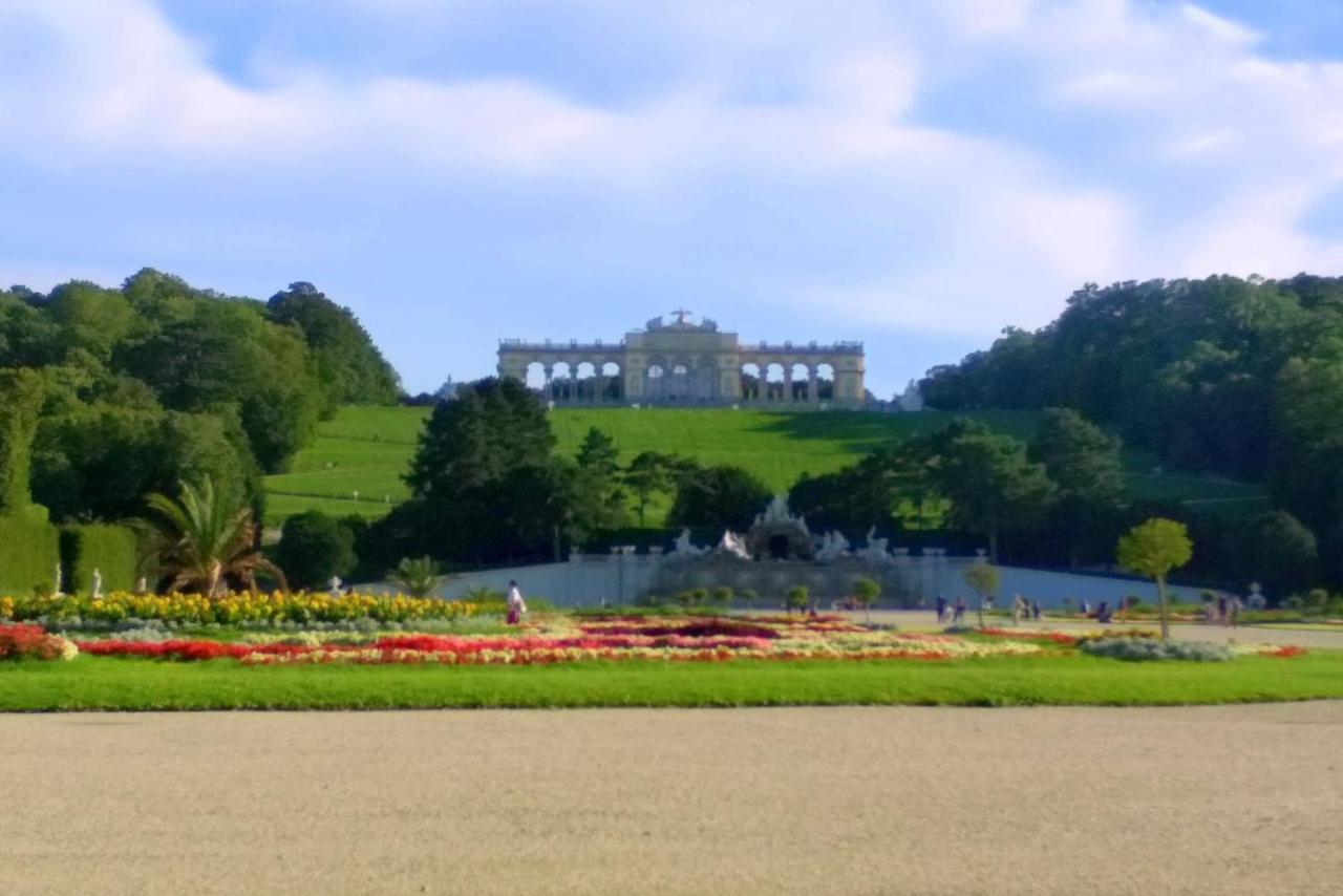 Mariahilfer 4 Min To The Shopping Center And Schoenbrunn Palace *