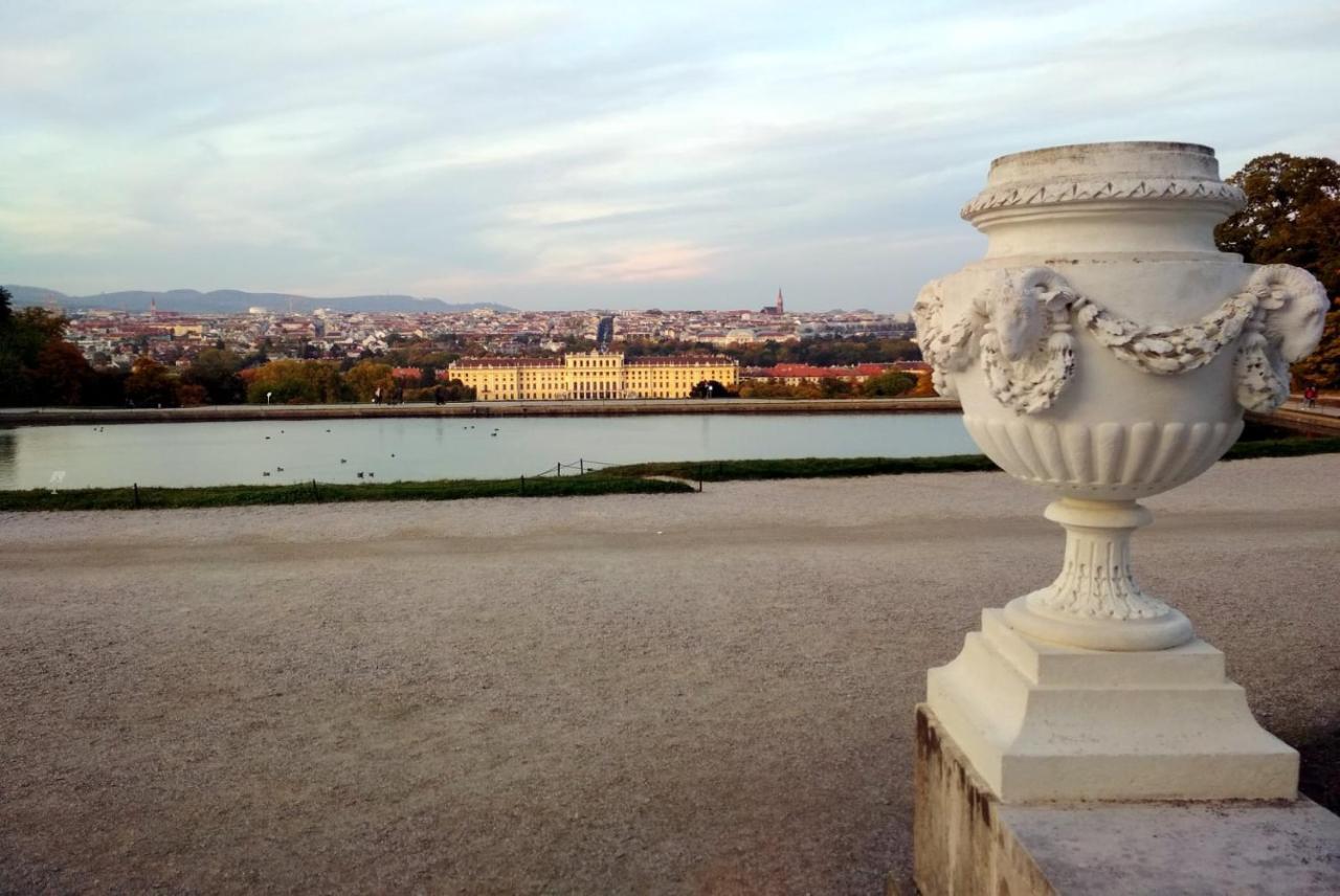 Mariahilfer 4 Min To The Shopping Center And Schoenbrunn Palace *