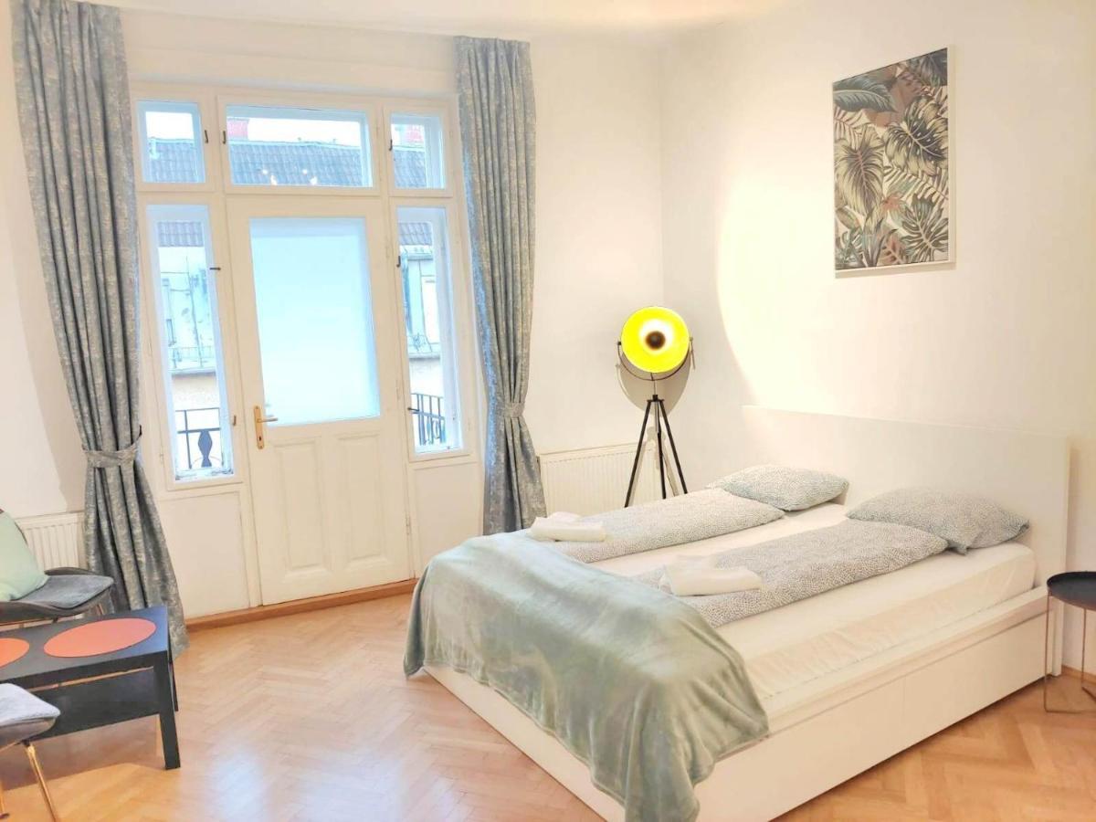 Apartment Mariahilfer 4 Min To The Shopping Center And Schoenbrunn Palace *